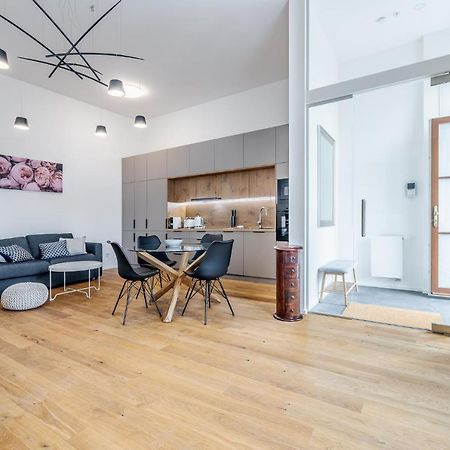 Luxury Apartment Located In Nove Mesto In The Centre Of Прага Экстерьер фото