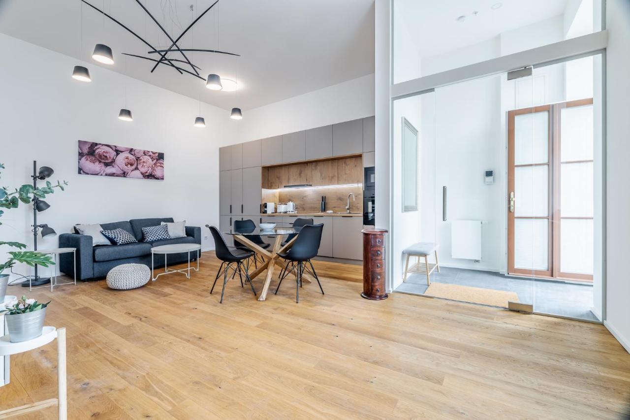 Luxury Apartment Located In Nove Mesto In The Centre Of Прага Экстерьер фото