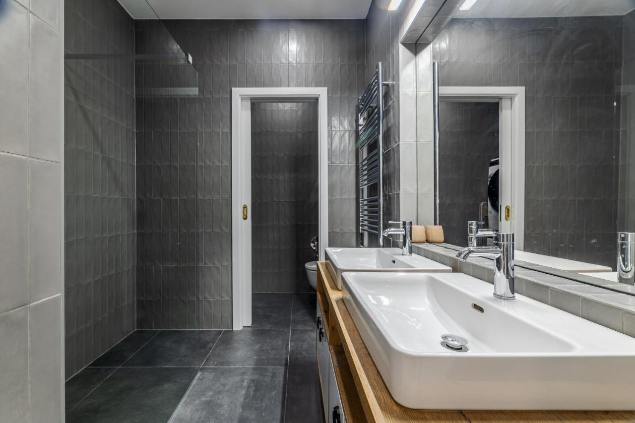 Luxury Apartment Located In Nove Mesto In The Centre Of Прага Экстерьер фото