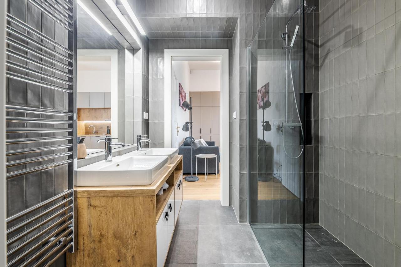 Luxury Apartment Located In Nove Mesto In The Centre Of Прага Экстерьер фото